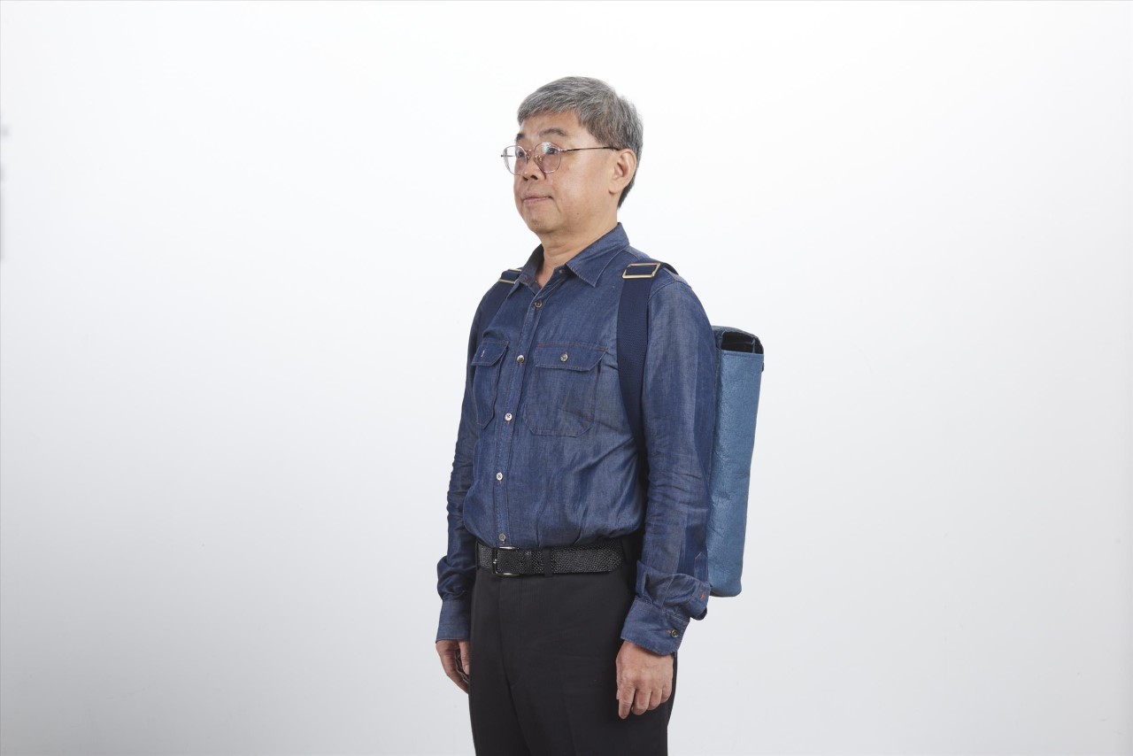 客製化植物性皮革後背撞色包