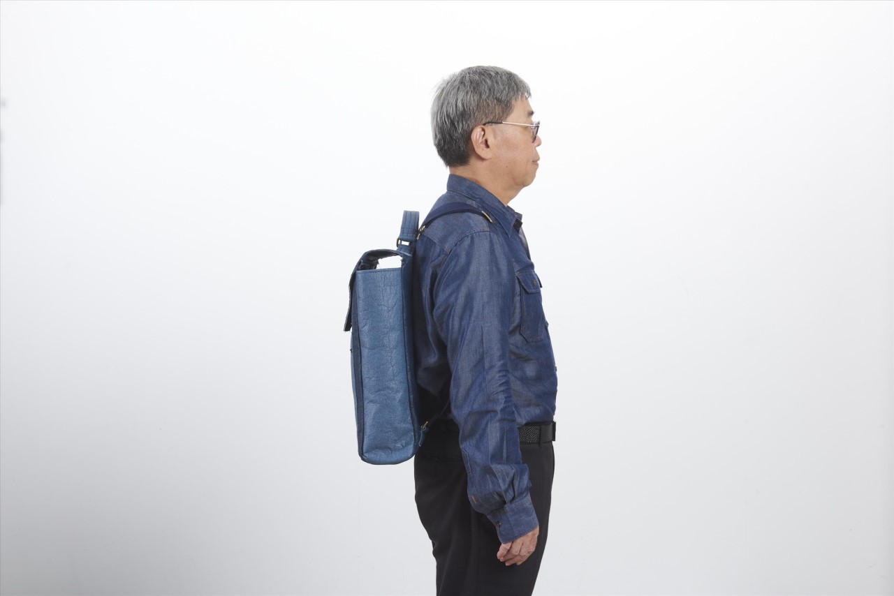 客製化植物性皮革後背撞色包